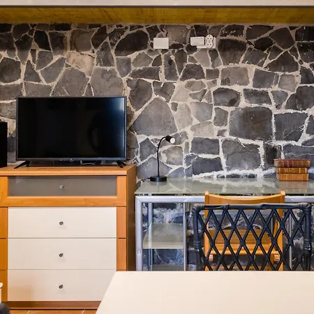 Apartmán El Rinconcito: Cozy Space In A Seaside Village