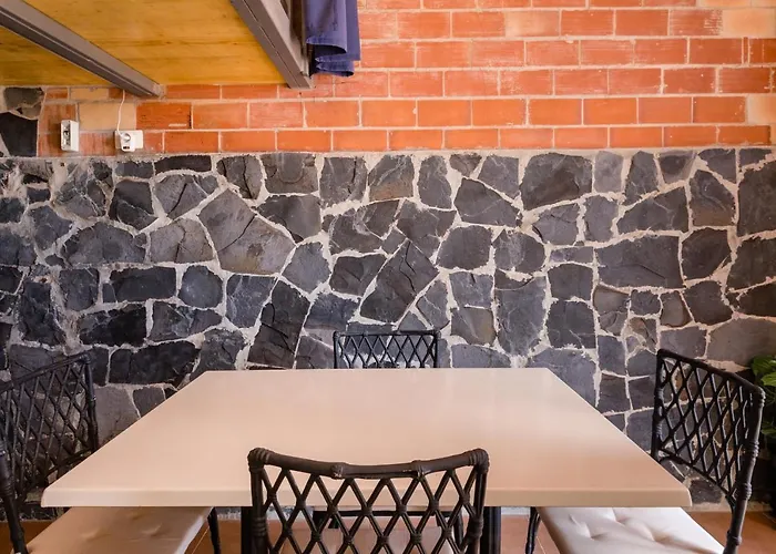 Apartmán El Rinconcito: Cozy Space In A Seaside Village